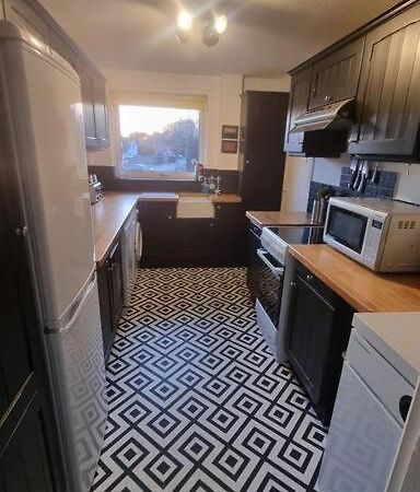 Spacious Self Contained Flat In Superb Location ليمنجتون المظهر الخارجي الصورة